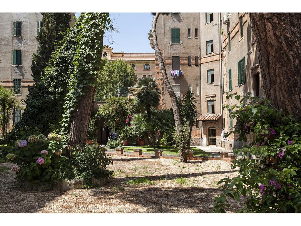 Apartamento Dimora Del Papa Roma Habitación foto